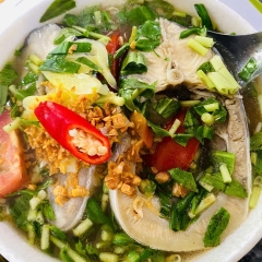 Canh Chua Cá Dứa ( Tô Lớn )